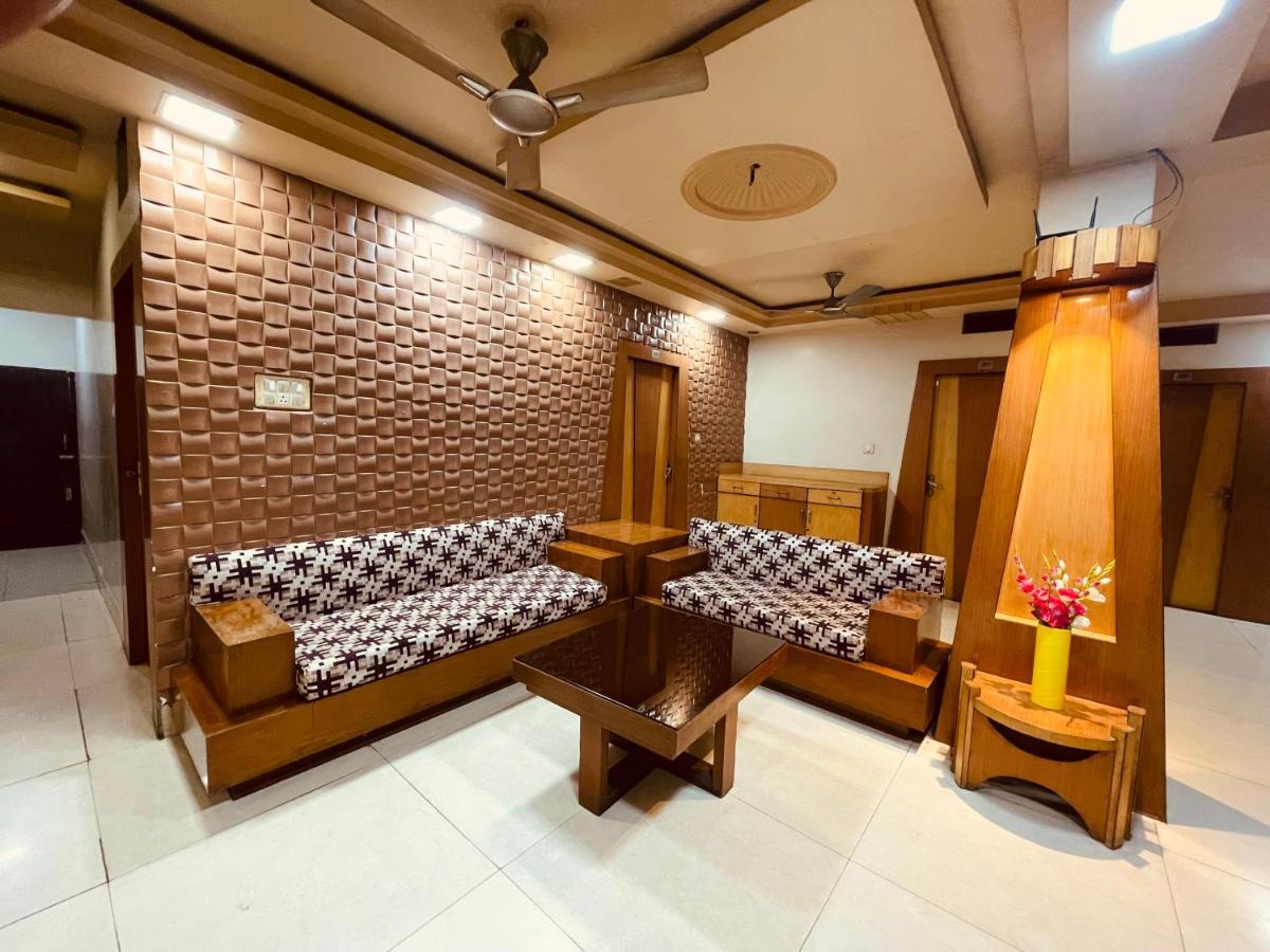 כלכותה Atithi Inn מראה חיצוני תמונה